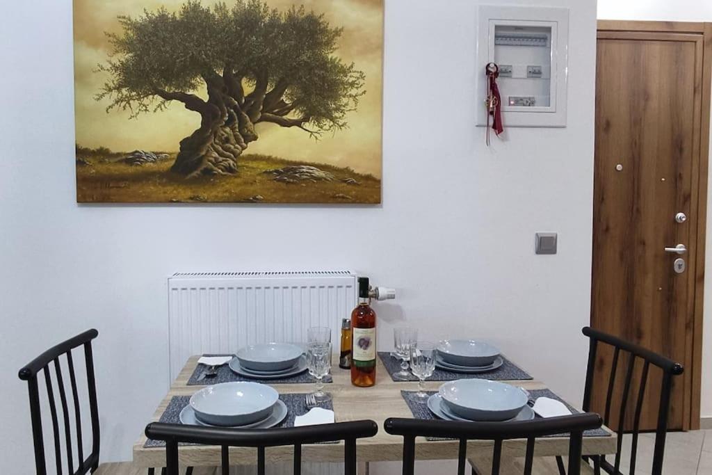 Modern Apartment In Itea Bagian luar foto