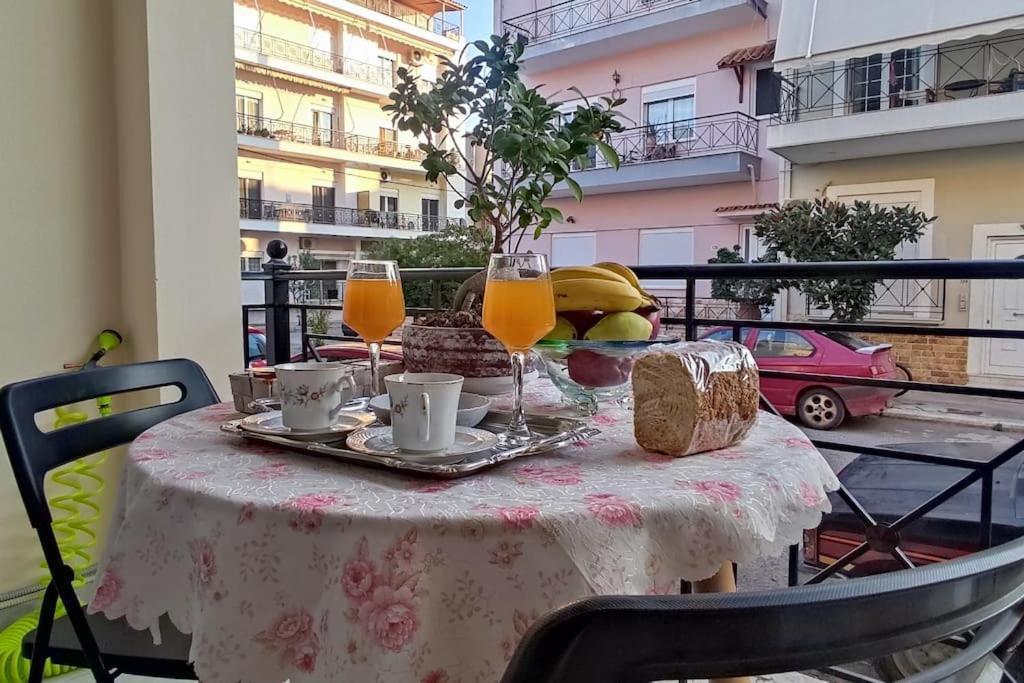 Modern Apartment In Itea Bagian luar foto