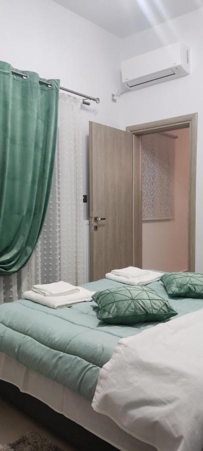 Modern Apartment In Itea Bagian luar foto
